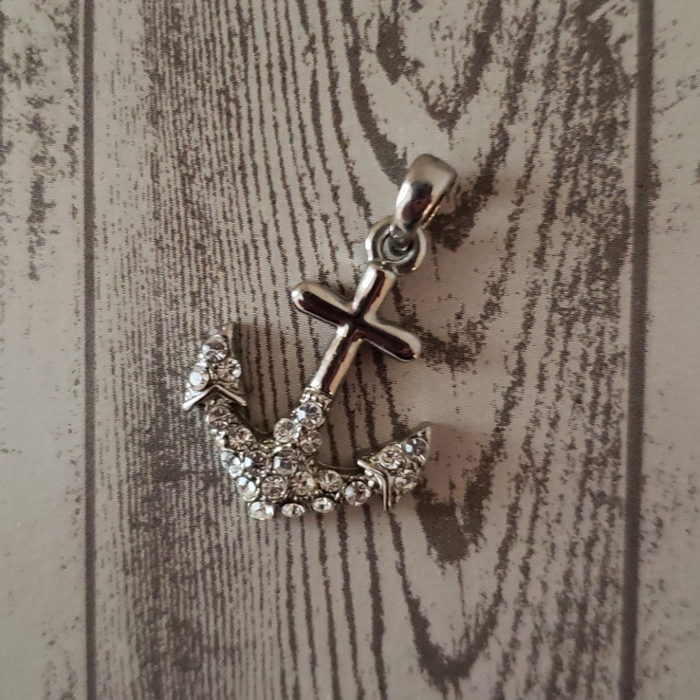 Nautical anchor charm